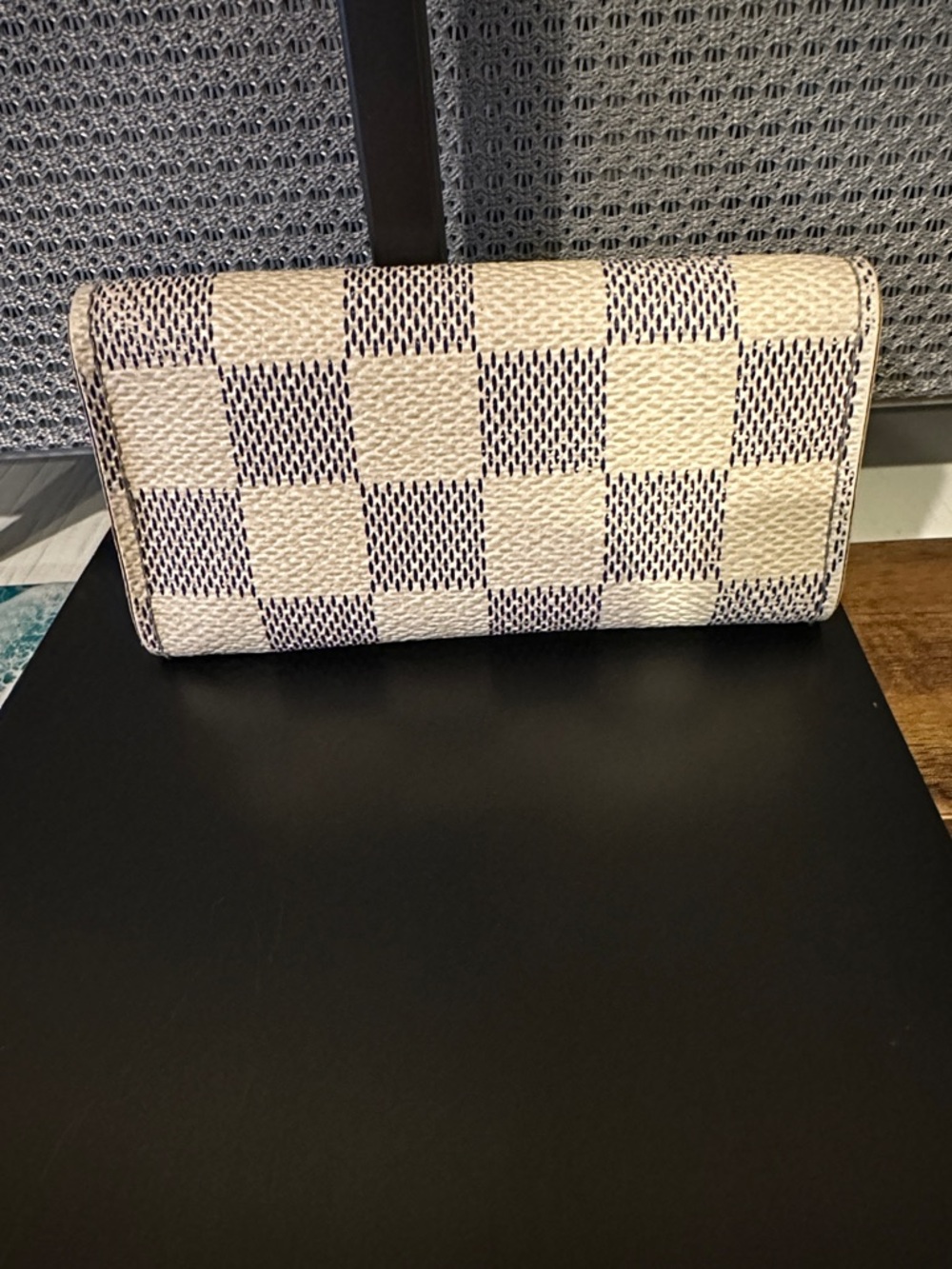 Louis Vuitton Damier Azur Continental Wallet - Cream/Blue - Picture 2 of 8